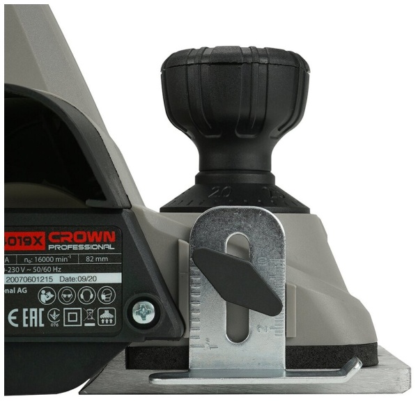 Рубанок CROWN CT14019X (82мм)